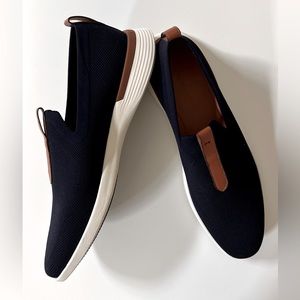 New! Never Worn! Wolf & Shepard SWIFTKNIT™ LOAFER - Navy and White - Size 14